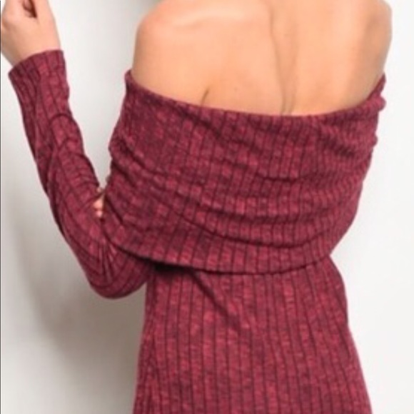 BURGUNDY OFF THE SHOULDER RIBBED KNIT MAXI DRESS - Picture 2 of 9